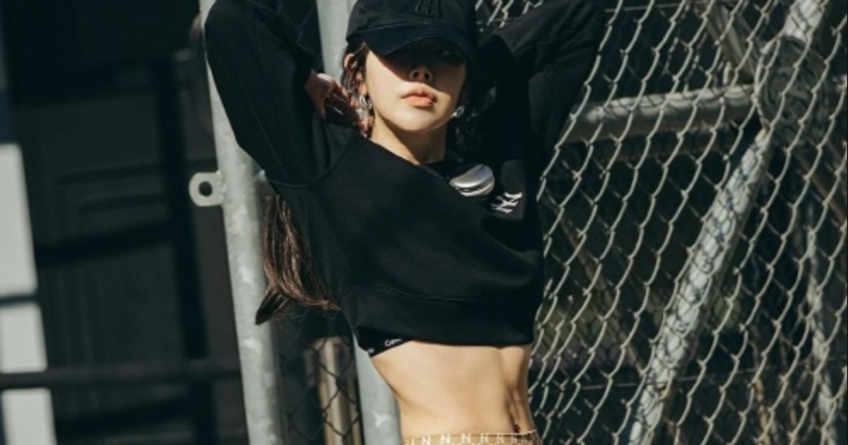 Nhãn hàng MLB Hàn hứng 'gạch đá' vì kêu gọi nữ giới đội mũ che mặt