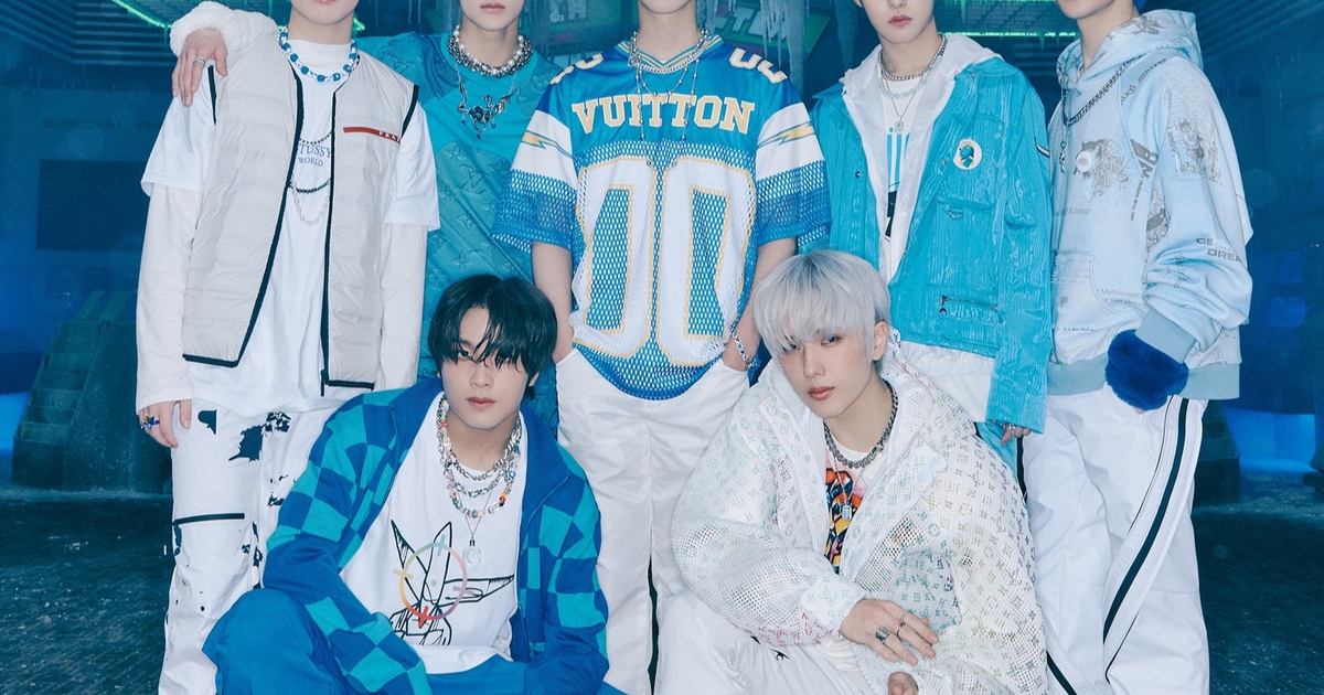 Nhóm Kpop 10X đang đứng nhất bảng xếp hạng iTunes toàn cầu là ai?