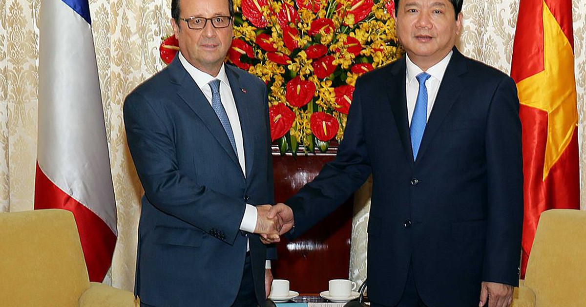 Tổng thống Pháp Hollande: ‘Nhiều người Pháp gốc Việt muốn về xây dựng quê hương’