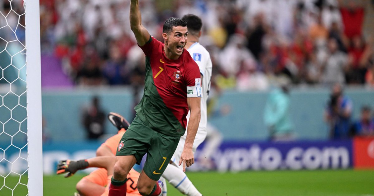 FIFA chính thức trả lời bàn thắng bị tước của Cristiano Ronaldo