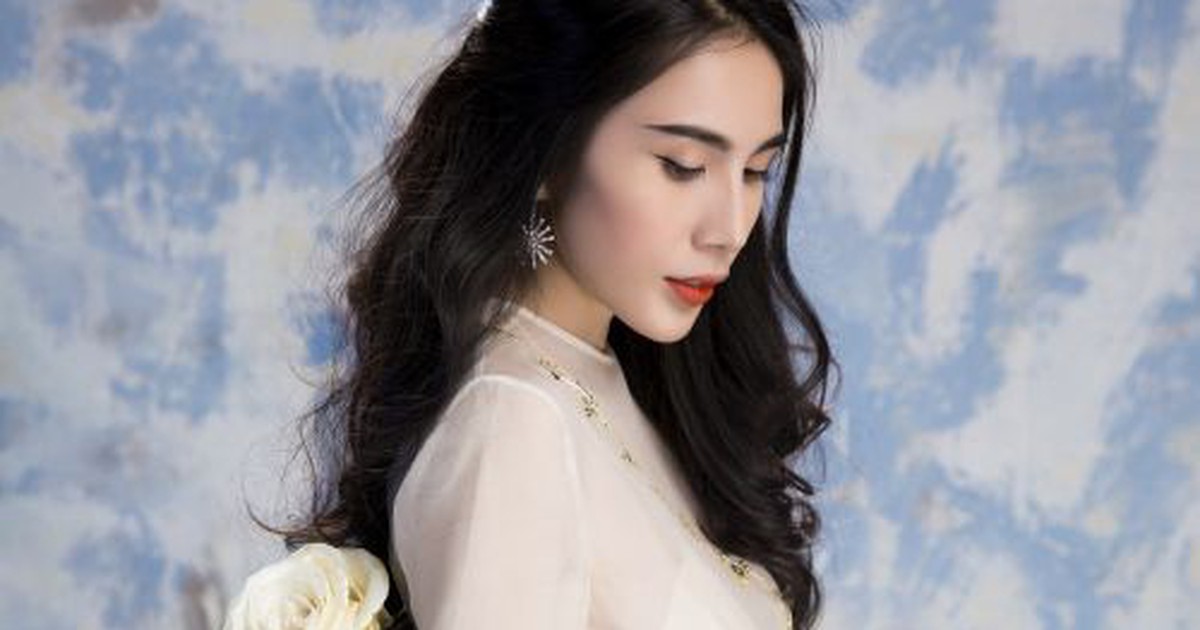 Thuỷ Tiên khóc khi thu âm ca khúc mới