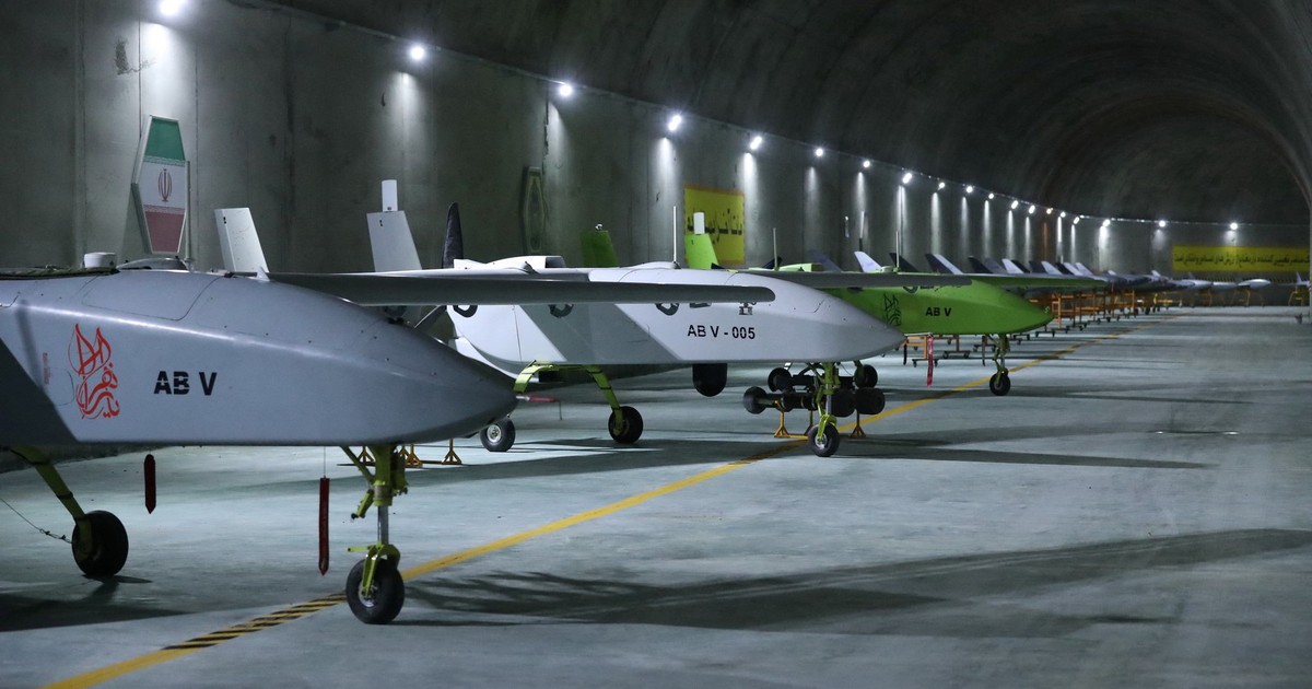 Mỹ tìm cách siết nguồn, chặn Iran gửi UAV cho Nga