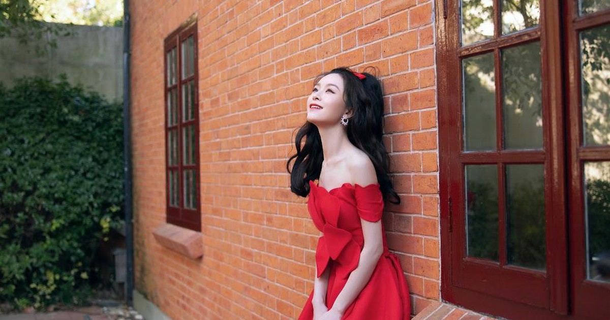 Màu đỏ quyến rũ bậc nhất chưa bao giờ hết hot mỗi dịp Tết đến xuân về