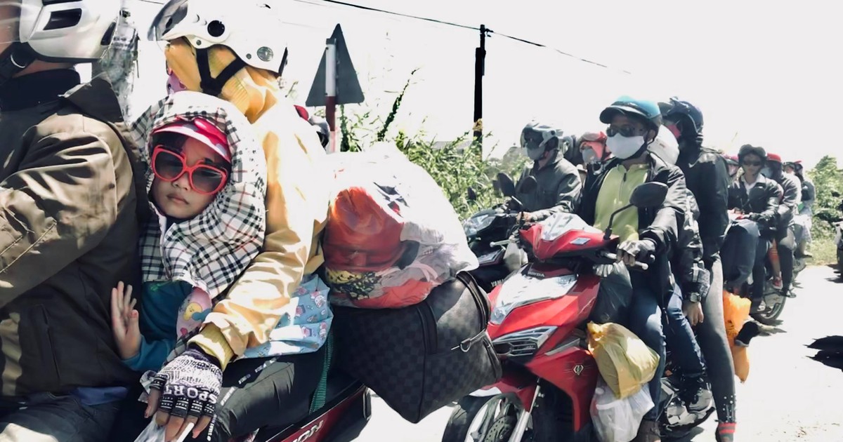 Cần Thơ đi Vĩnh Long 38km mất gần 4 giờ: 35 năm người dân chưa từng thấy