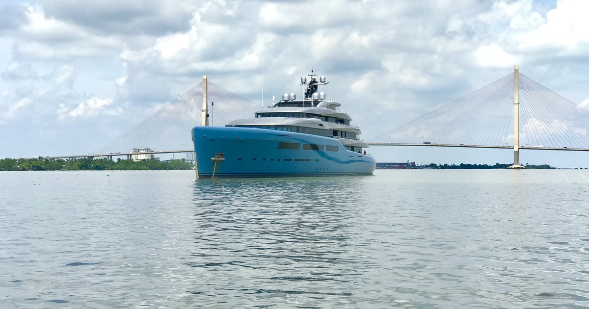 Tỉ phú Anh, chủ Tottenham hé lộ những toan tính 'khủng' sau bữa tối ở Cần Thơ