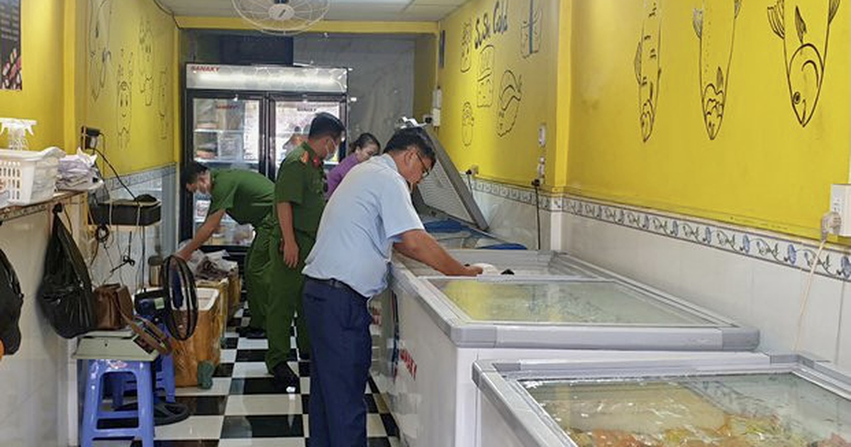 Cần Thơ: Phát hiện 2 cơ sở bán thực phẩm đông lạnh không rõ nguồn gốc xuất xứ