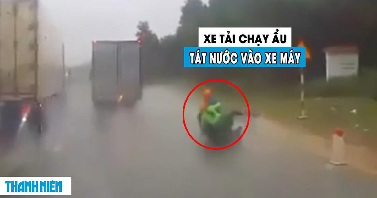 Phẫn nộ xe tải chạy ẩu, ‘tát nước’ khiến người đi xe máy gặp nạn suýt chết