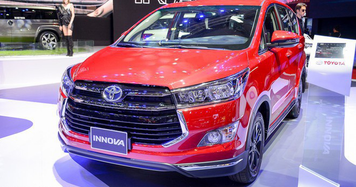 ‘Nghịch lý’ Toyota Innova kén khách vẫn tăng giá tại Việt Nam