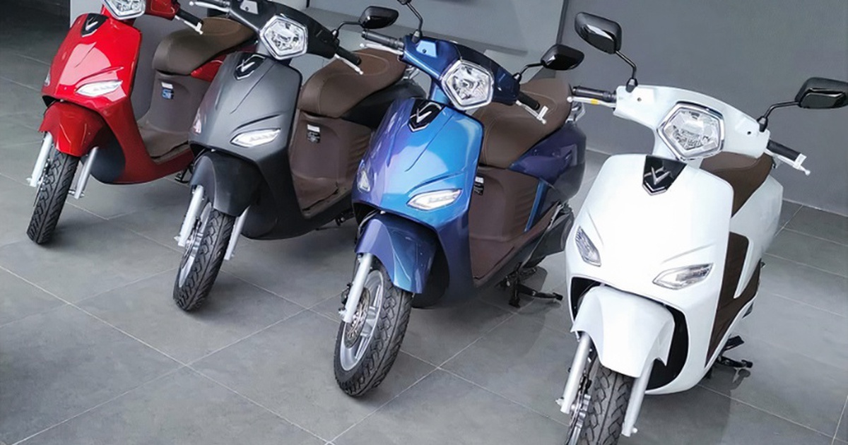 Giá xăng vẫn gần 30.000 đồng/lít, có nên bỏ xe xăng để chuyển sang xe máy điện?