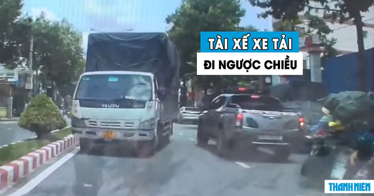 Tài xế ‘hiên ngang’ lái xe tải đi ngược chiều trên phố: Dân mạng phẫn nộ