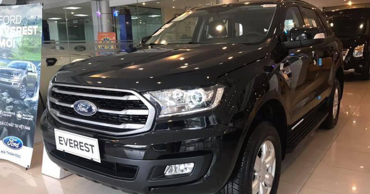 SUV 7 chỗ dưới 1,4 tỉ đồng: Ford Everest tiếp tục vượt mặt Toyota Fortuner