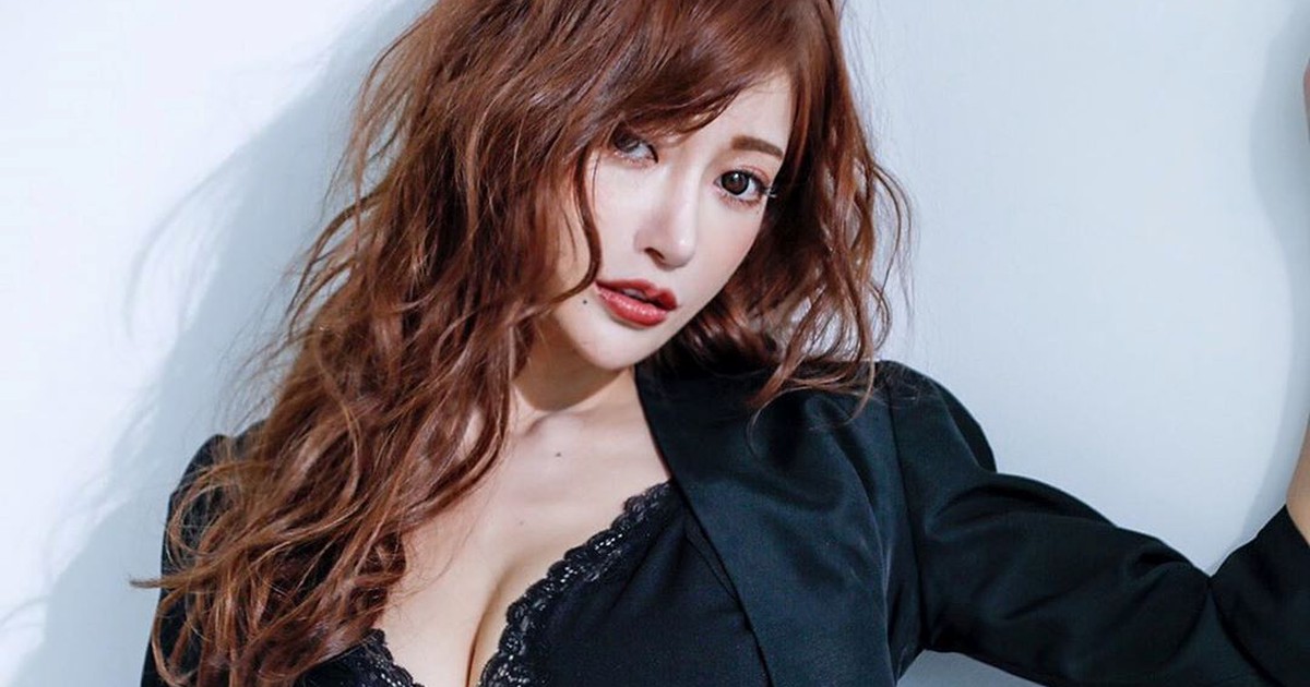 Nữ thần phim 18+ Nhật Bản sống sang chảnh sau 1 năm giải nghệ
