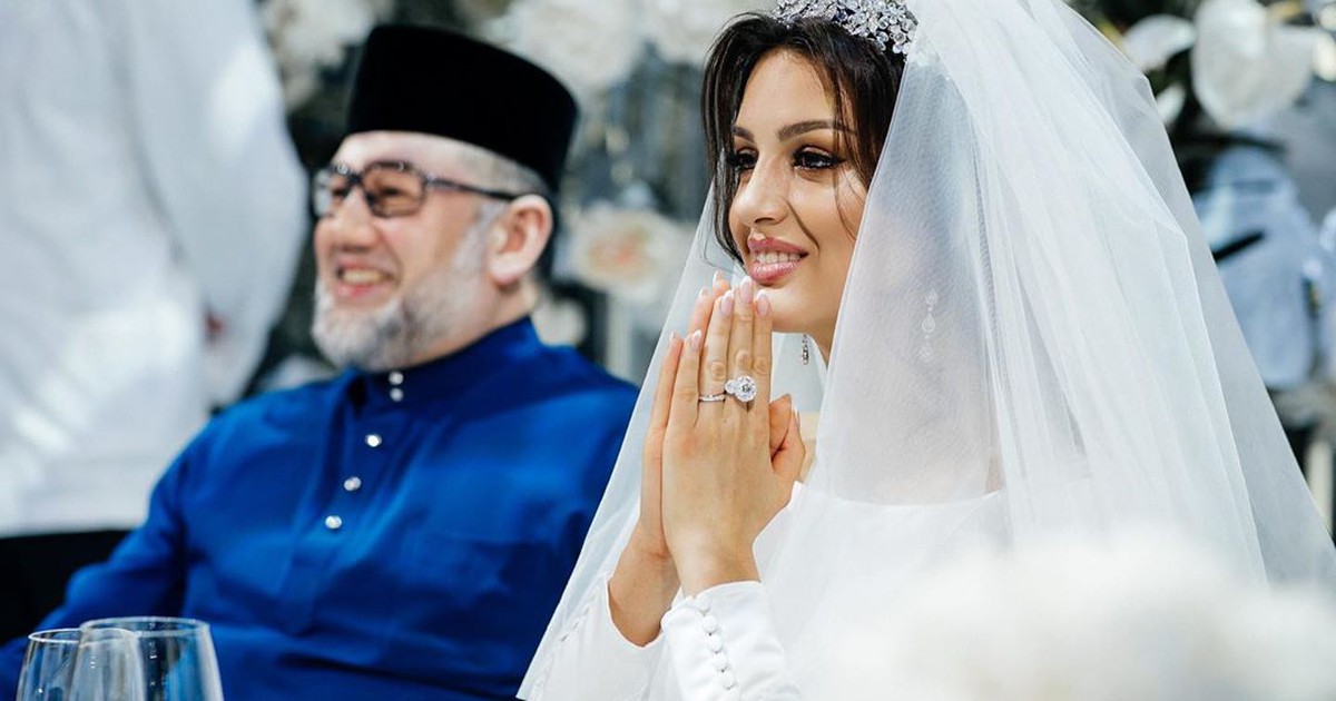 Hoa khôi kể bị cựu vương Malaysia bỏ rơi, phải bán nhẫn cưới để cứu con trai