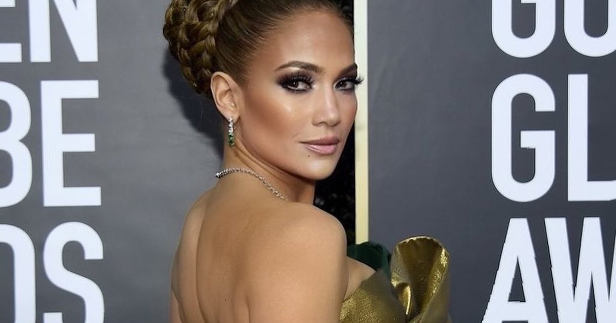 Jennifer Lopez bị kiện đòi 3,5 tỉ đồng vì đăng ảnh chính mình lên Instagram