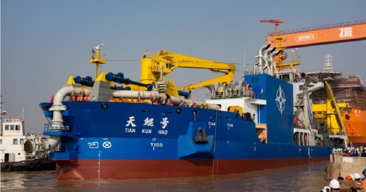 Bùng nổ quan ngại khi Trung Quốc hạ thủy 'máy tạo đảo mạnh nhất châu Á'