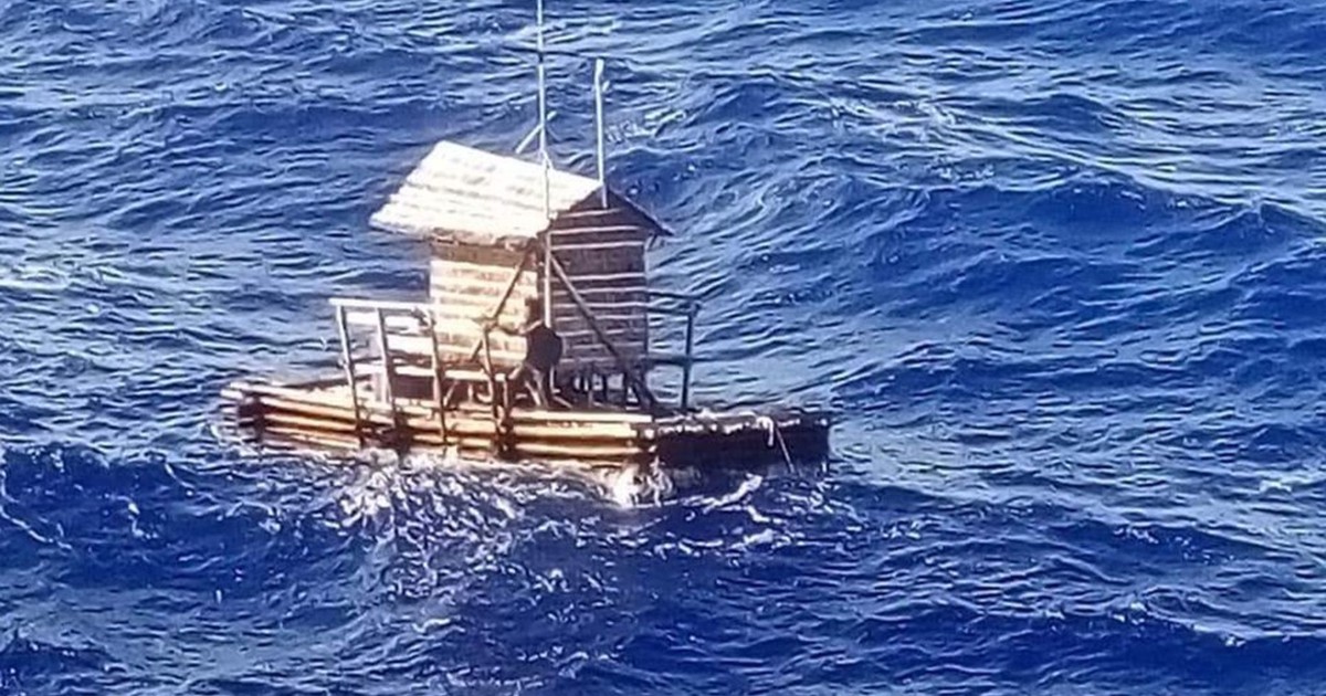 Chàng trai sống sót kỳ diệu sau 49 ngày trôi dạt trên biển