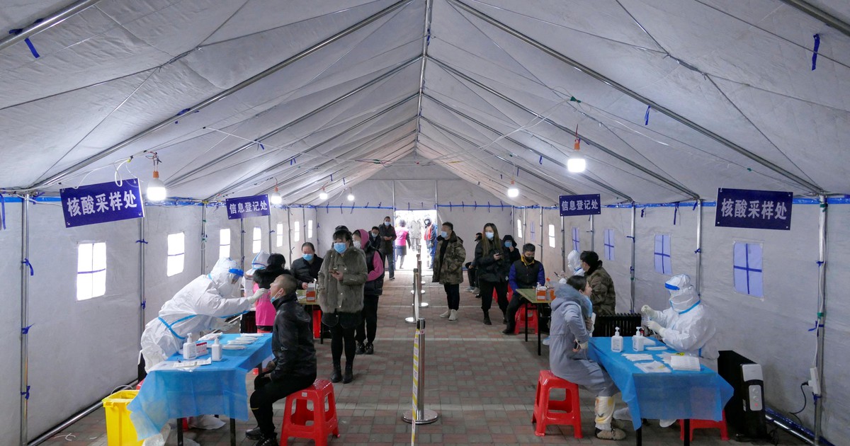 Phát hiện 2 ca nhiễm biến thể Omicron, thành phố Trung Quốc xét nghiệm 14 triệu dân