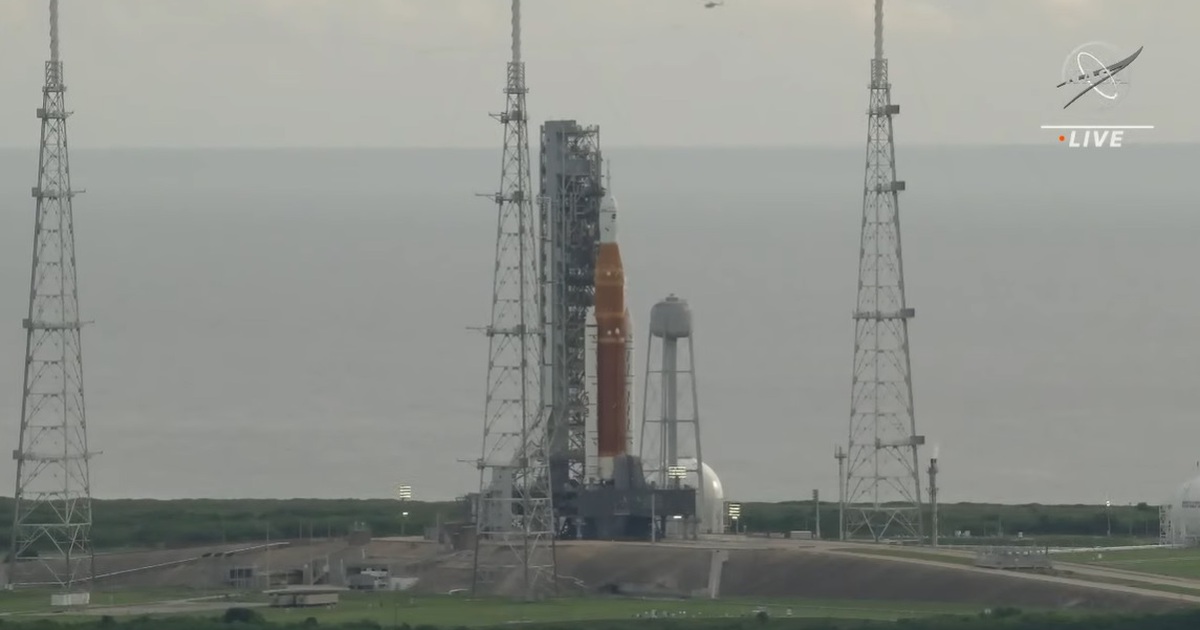 NASA hoãn phóng tên lửa mới thực hiện sứ mệnh mặt trăng