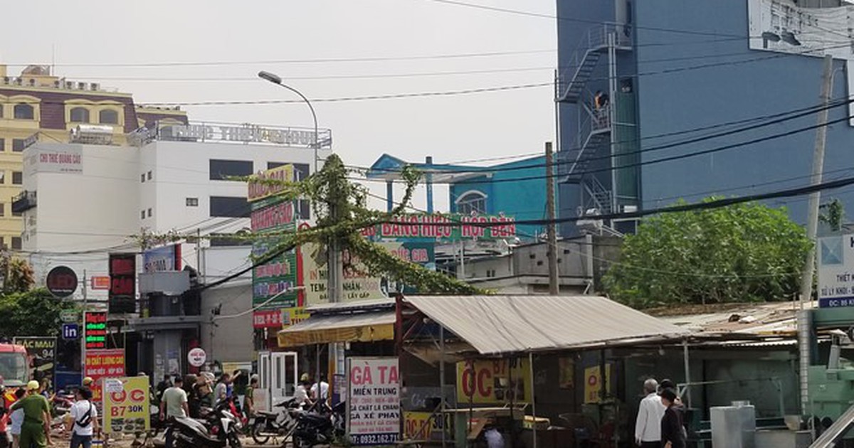 3 Cảnh sát đặc nhiệm bị thương khi trấn áp người nghi ngáo đá