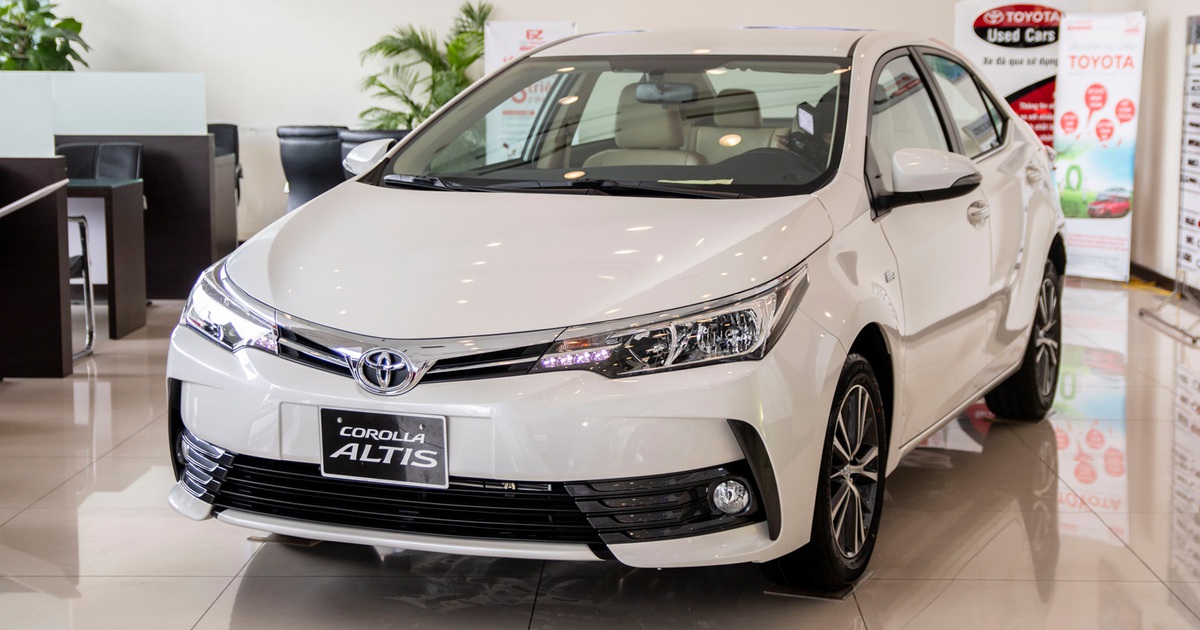 Toyota thêm tiện nghi và an toàn, tăng cạnh tranh cho Corolla Altis 2018