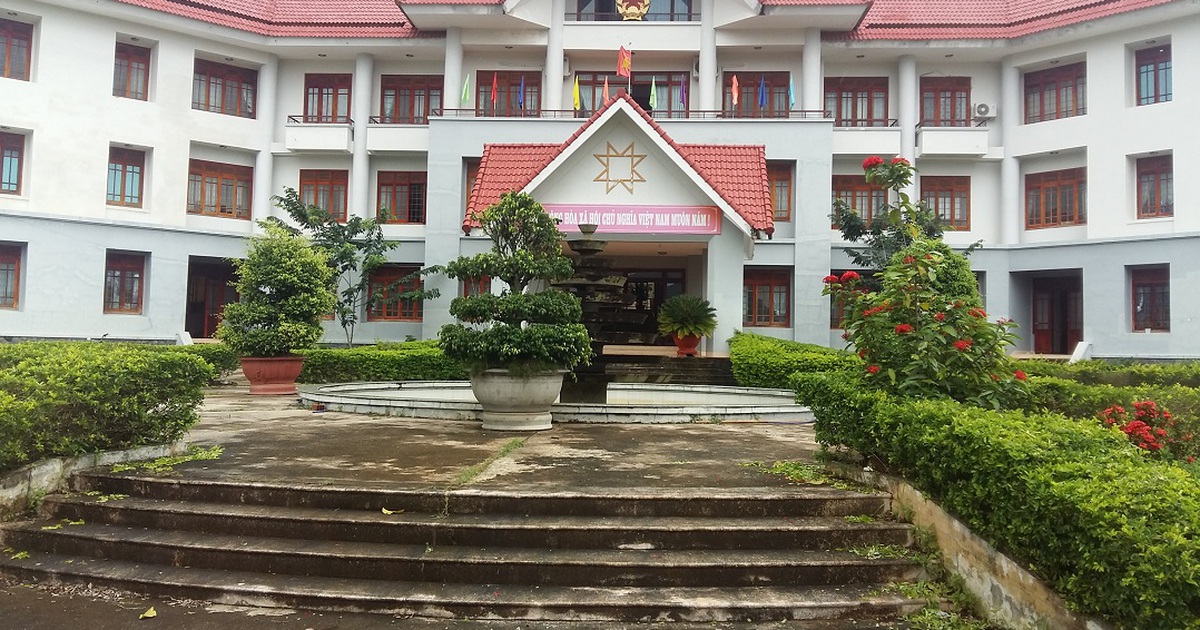 UBND huyện Kon Rẫy bị kẻ trộm 'viếng thăm'