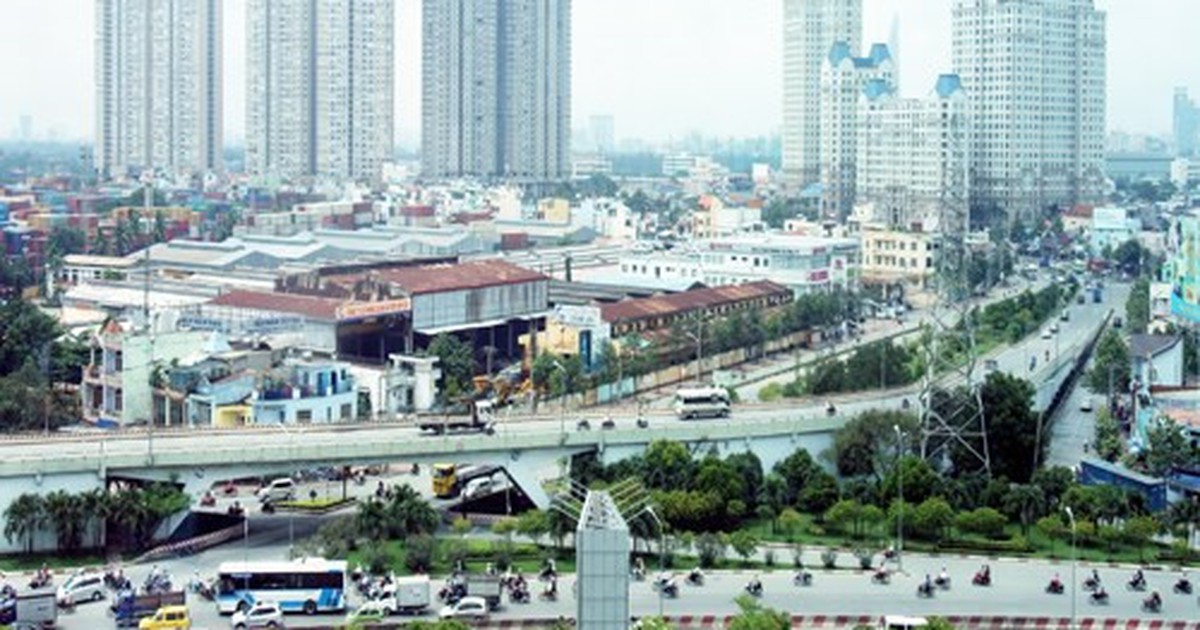 Cơ chế đặc thù của TP.HCM nên hạn chế tăng thuế, phí