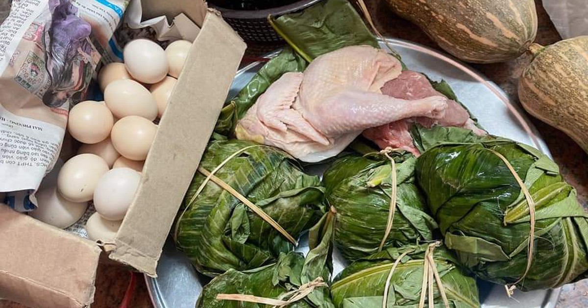 Tranh cãi chuyện “con nhận tiếp tế đồ quê của cha mẹ gửi là bất hiếu” (!?)