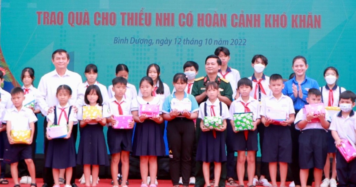 Tỉnh đoàn Bình Dương phát động thanh niên cùng hành động thực hiện nghị quyết Đại hội