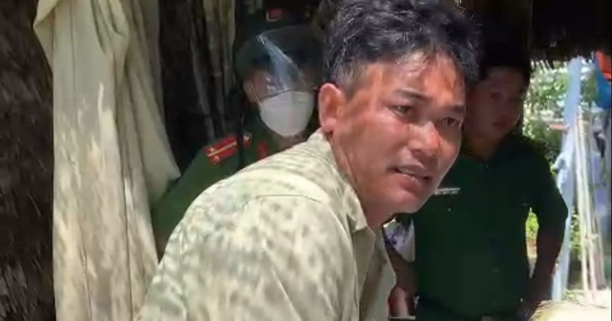 Ngụy trang thuốc lá lậu trong khay nhựa chở từ Long An về Vĩnh Long