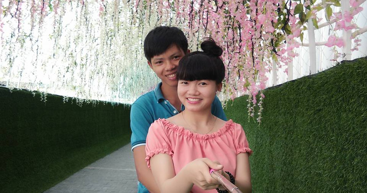 Ảnh cưới đã chụp, giờ chú rể cắt bỏ chân nằm cách ly