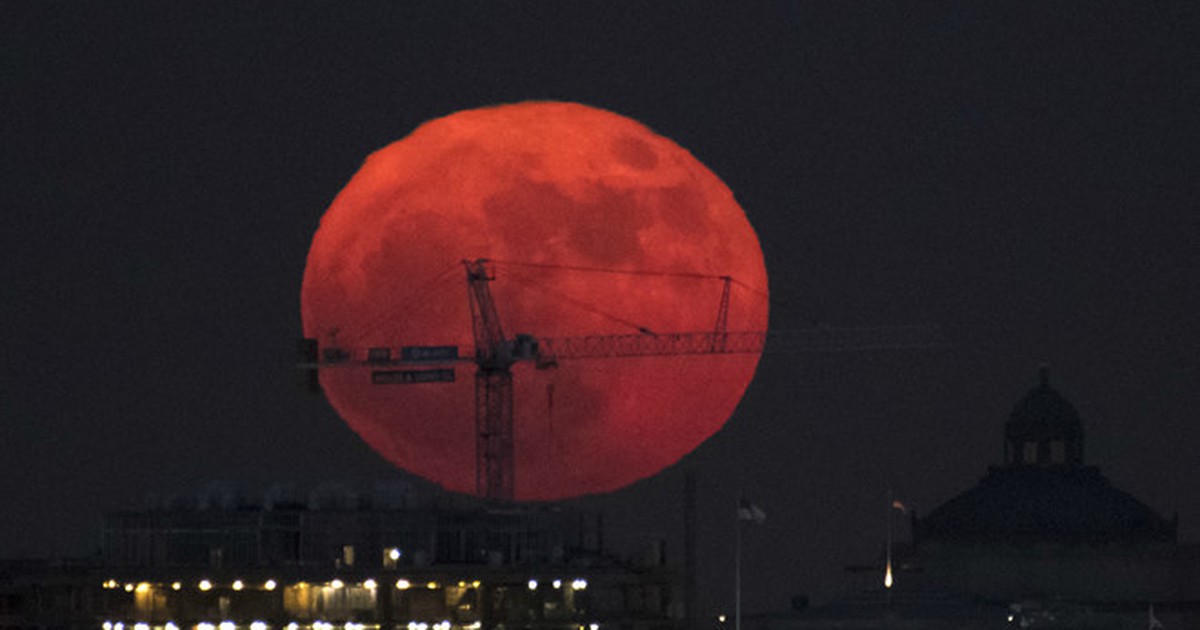 Rằm tháng giêng còn xem được siêu trăng 2019, tại sao?