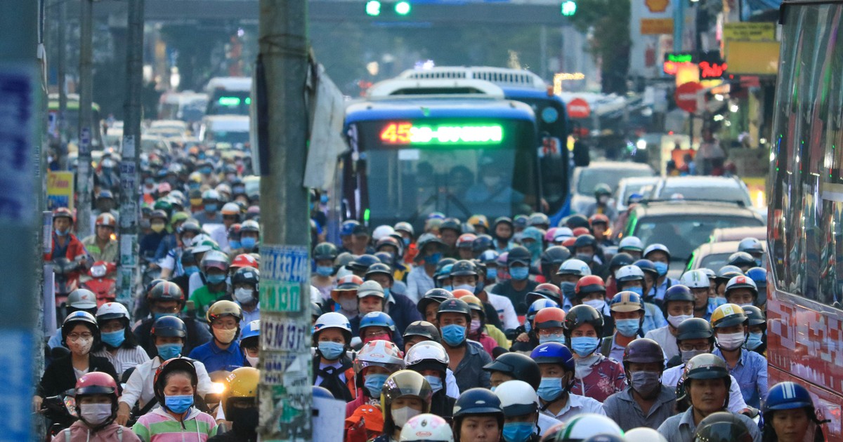 Nói một câu thật 'chất' về Quận mình đang sống: ‘Bình Thạnh kẹt xe quá xá!’