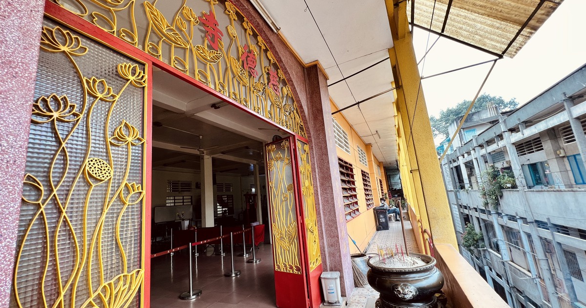 Khám phá ngôi chùa trên tầng 4 chung cư gần 50 năm tuổi ở nội thành TP.HCM