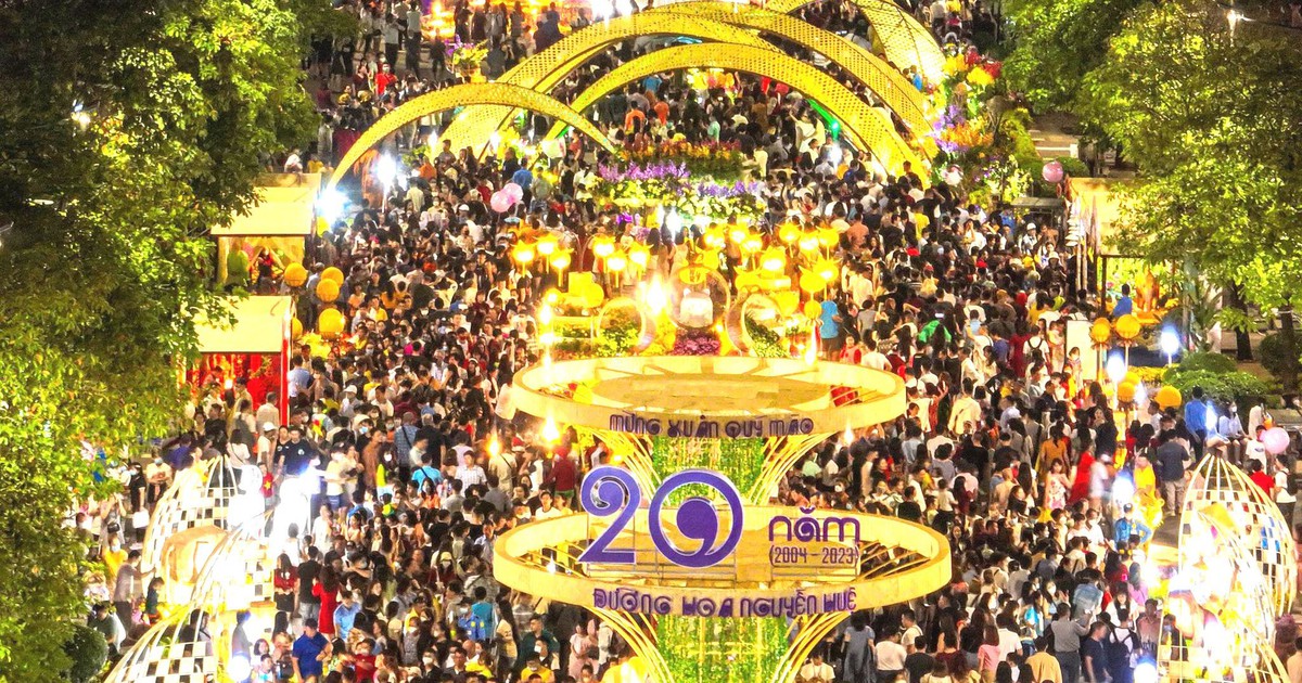 Đường hoa Nguyễn Huệ Tết Quý Mão 2023 đón kỷ lục 1,2 triệu lượt khách