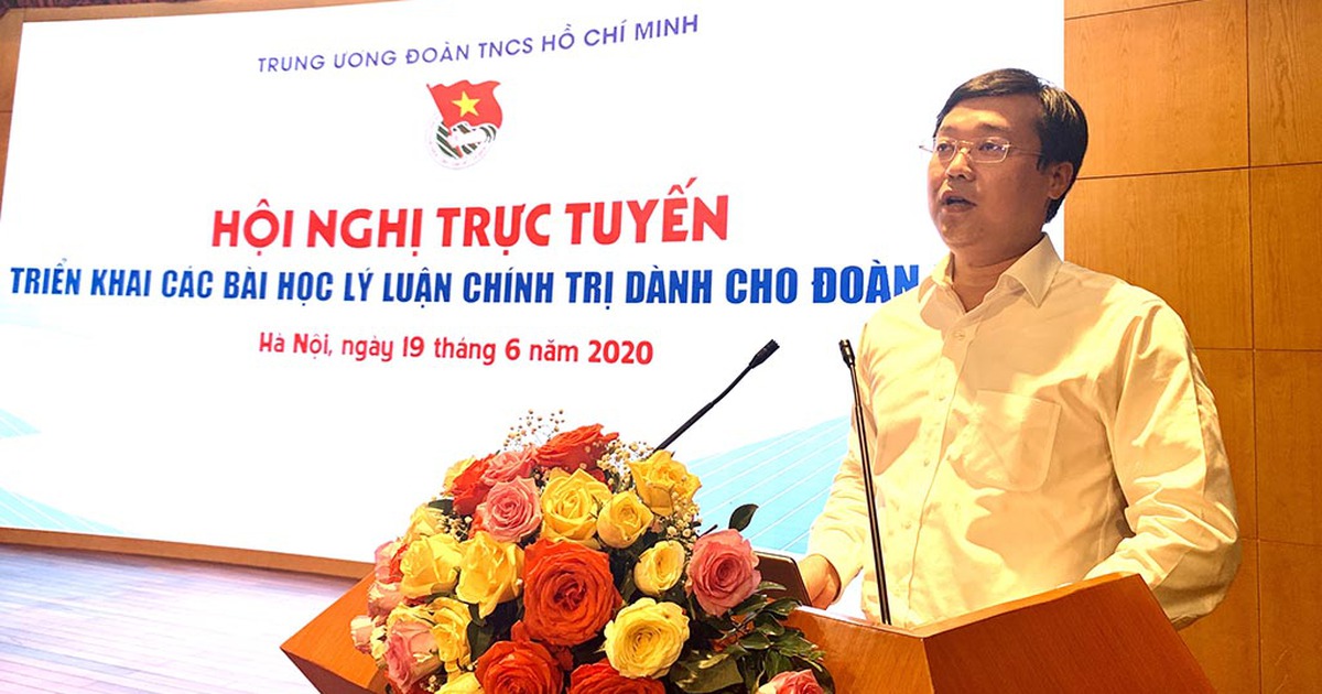 Các bài học lý luận chính trị được sửa đổi đã đi thẳng vào bản chất vấn đề