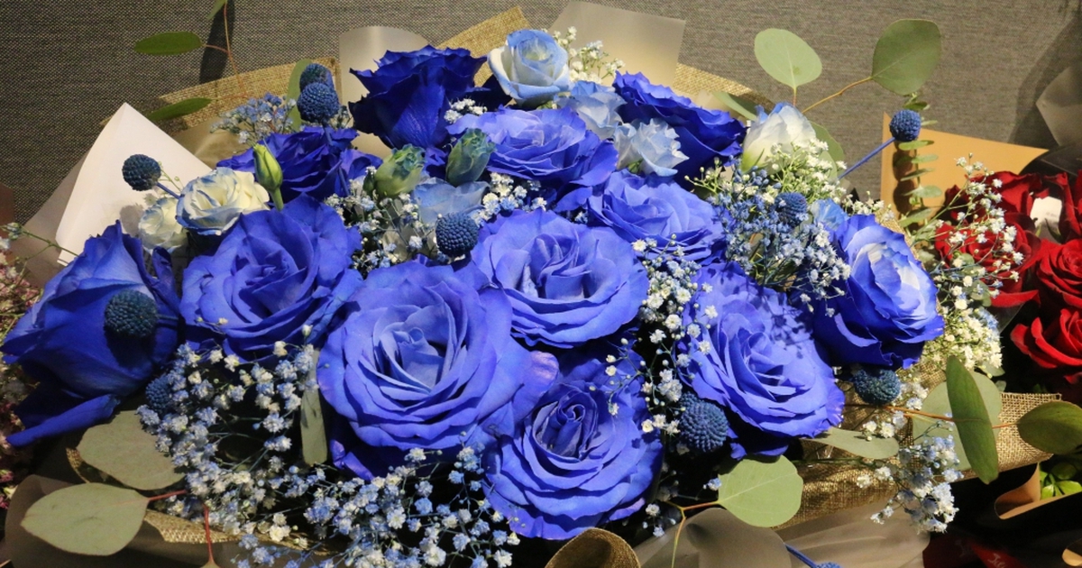 Valentine 2019: Hoa hồng ngoại chục triệu đồng một bó vẫn hút khách