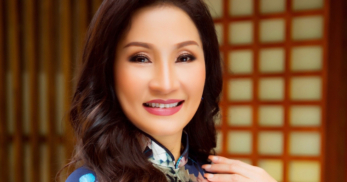 Hồng Đào khoe vẻ đẹp mặn mà sau biến cố hôn nhân