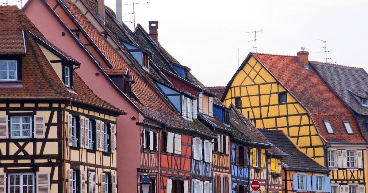 Khám phá những con phố đầy màu sắc tại châu Âu