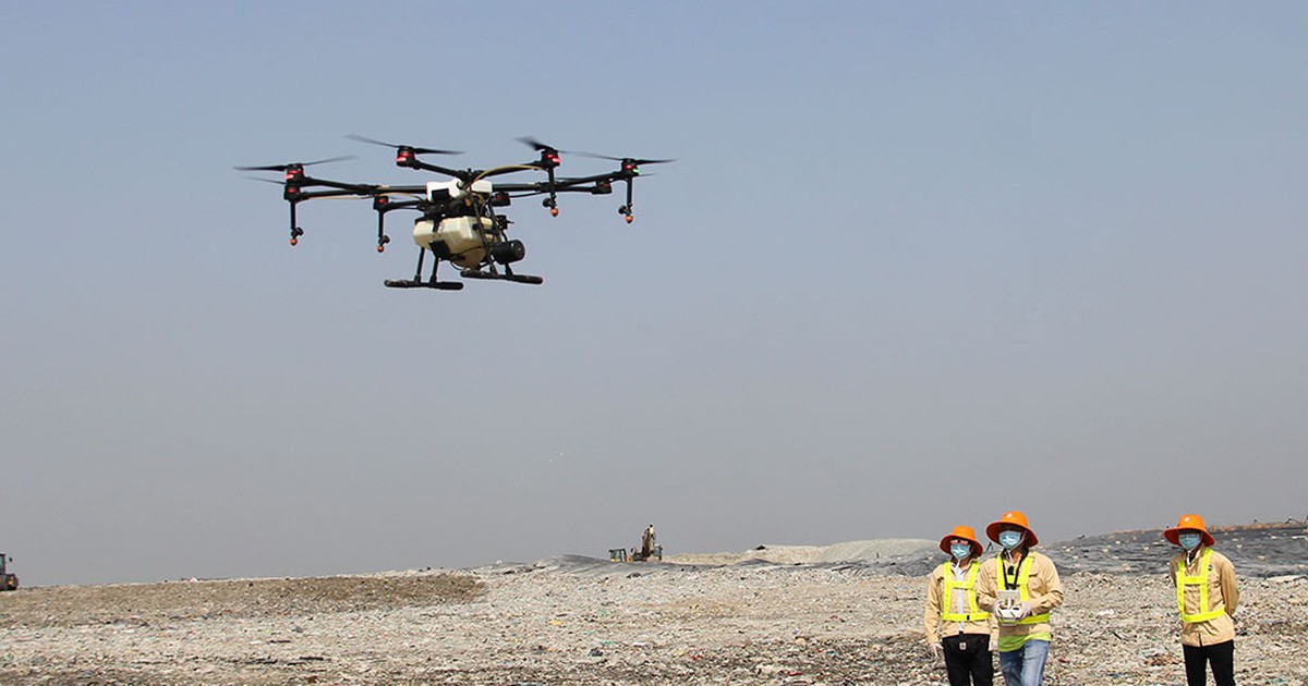 VWS sử dụng thiết bị bay không người lái để xịt khử mùi