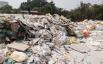 Ngang nhiên đổ xà bần, rác thải trong khu dân cư