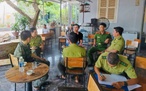 Vì sao mang chim đến quán cà phê phải chứng minh nguồn gốc hợp pháp?