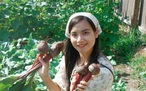 Mẹ Việt trồng rau Việt Nam trên đất Mỹ
