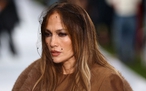 Cát sê gây sốc của Jennifer Lopez tại 'Paris Fashion Week'