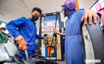 Giá xăng dầu mới nhất, áp dụng từ 15 giờ hôm nay 8.10