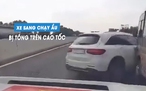 Xe sang Mercedes chuyển làn ẩu, bị đâm xoay ngang trên cao tốc