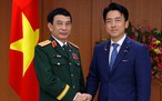 Đại tướng Phan Văn Giang hội đàm với Bộ trưởng Quốc phòng Nhật Bản