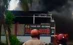 Cháy lớn cơ sở sản xuất thùng xốp ở Đồng Tháp 