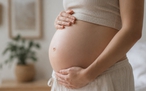 Bất ngờ sinh đôi hai con khác cha ruột