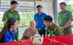 Người giữ bình yên, thắp lửa yêu thương