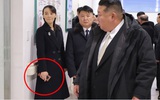 Em gái ông Kim Jong-un dùng điện thoại gì?